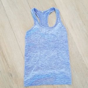 Lululemon tank